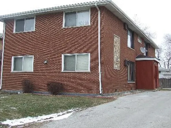 7719 S Roberts Rd, Bridgeview, IL