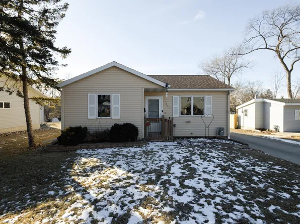 1221 N Marien St, Fergus Falls, MN 56537