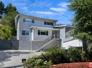 3471 Woodcliff Rd, Sherman Oaks, CA 91403