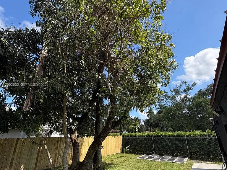 14240 S Biscayne River Rd — Photo 13