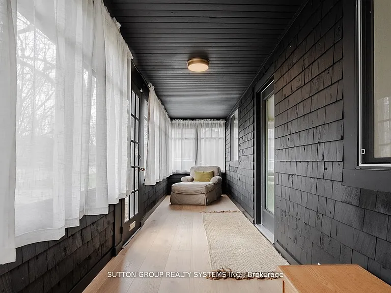 47 Nelson St — Photo 4