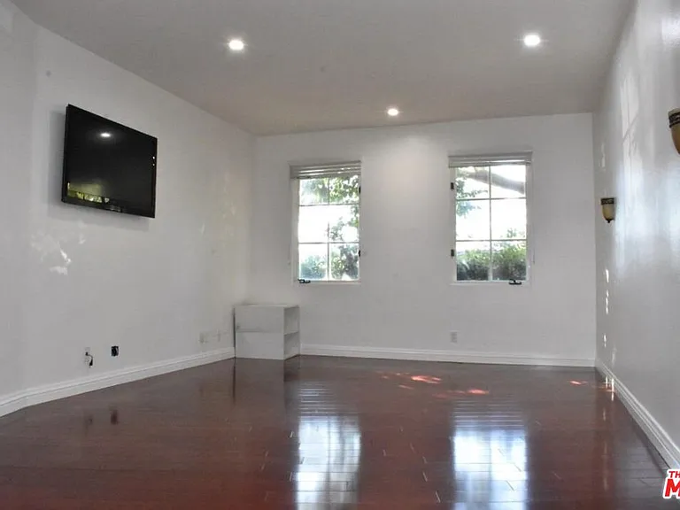 235 S Gale Dr #101 — Photo 11