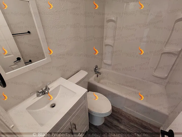 1220 N Nelson St — Photo 8