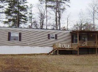 214 Billingsley Ln, Apple Grove, WV 25502