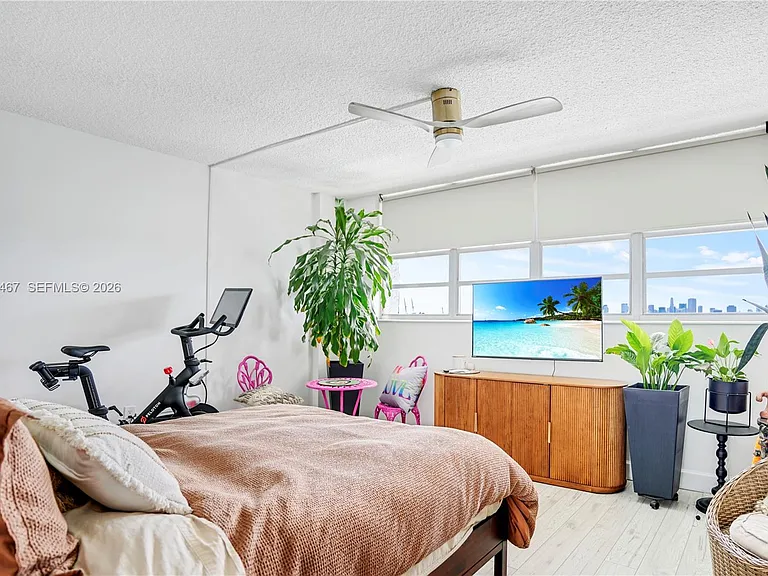 800 West Ave #921 — Photo 7