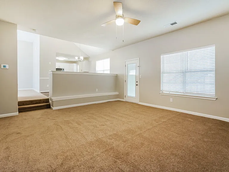2780 Highland Hill Pkwy — Photo 6