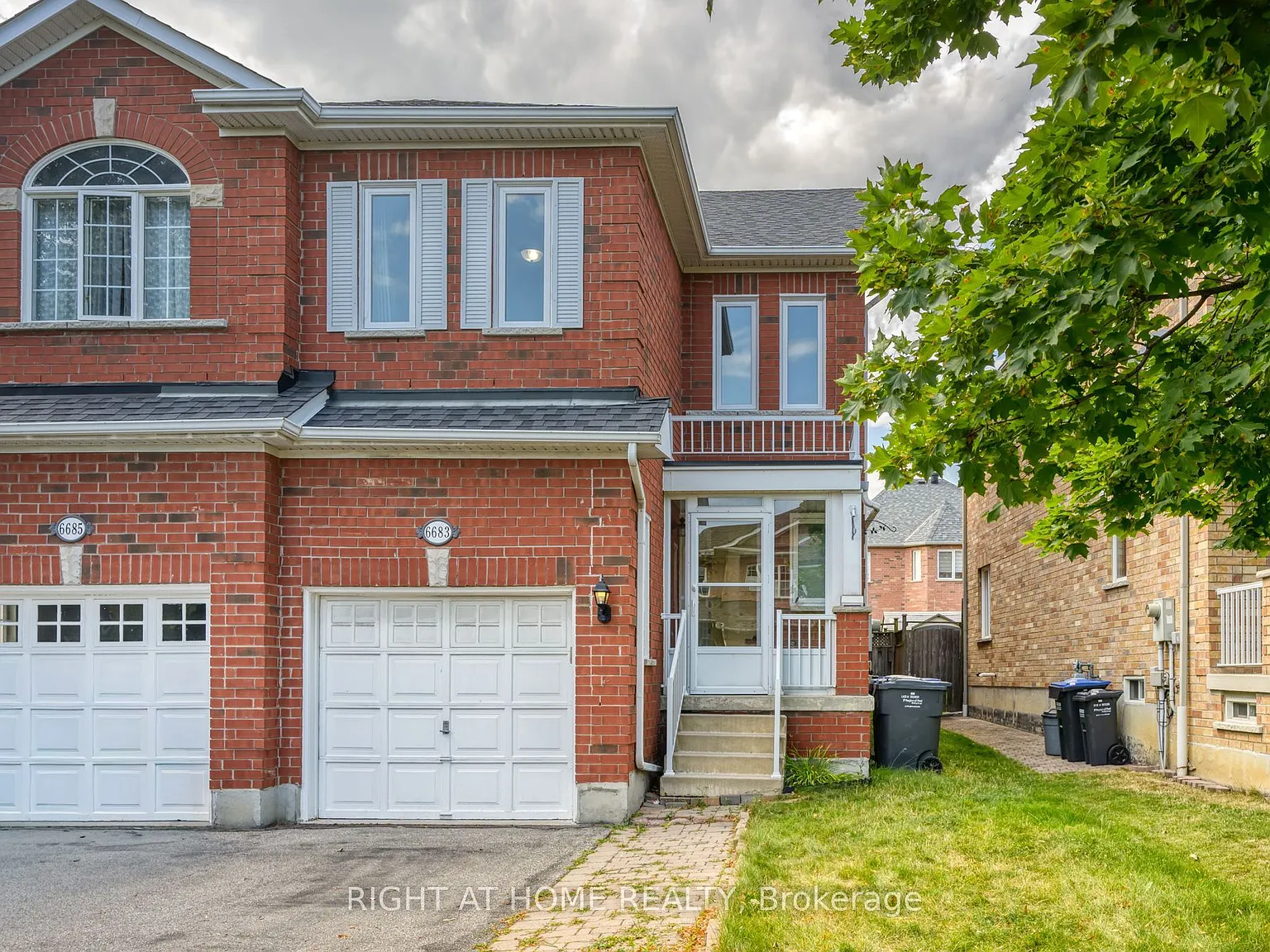5 bed, $4,250 — Photo 1