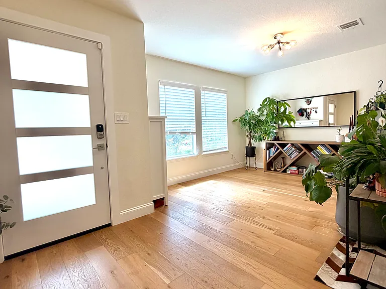 8104 Baxter Springs Rd — Photo 2
