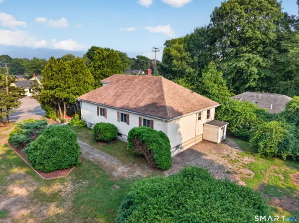 (undisclosed Address), Stonington, CT 06379