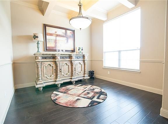 2nd image of 5031 Empire Way
