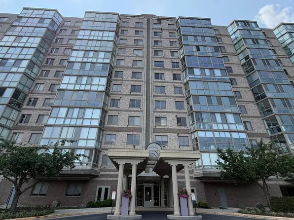 19355 Cypress Ridge Ter Unit 307, Leesburg, VA 20176
