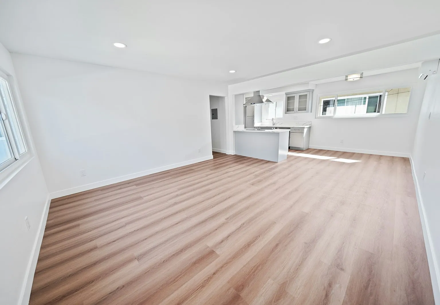 1206 Amethyst Street, Unit B — Photo 2