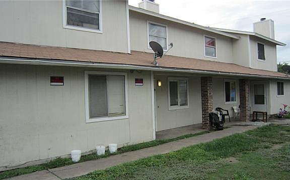 3rd image of 6909 Wentworth Dr