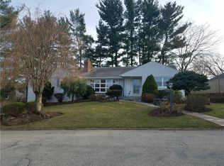 15 Annual Dr, Cranston, RI 02920