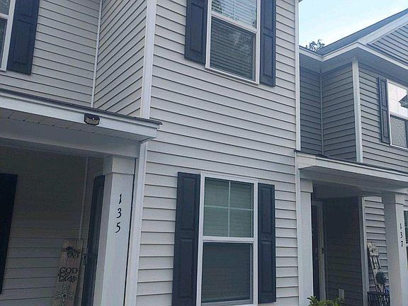 2nd image of 135 Spencer Cir