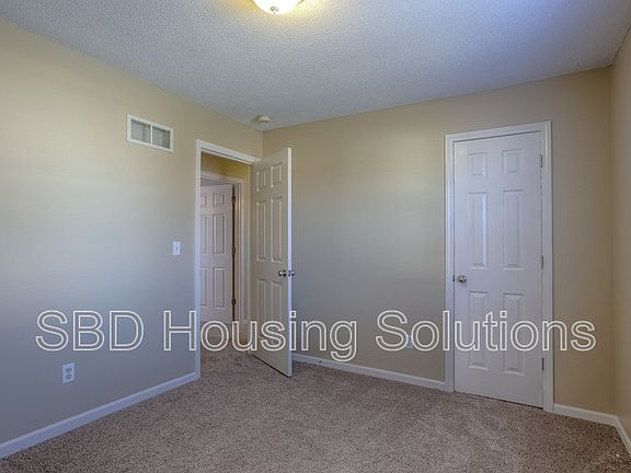 5th image of 1129 NE Bryco Dr