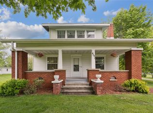 4021 10th St, Marion, IA 52302