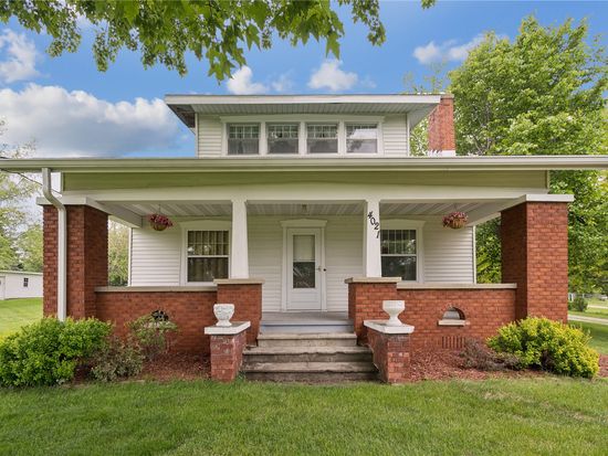 4021 10th St, Marion, IA 52302