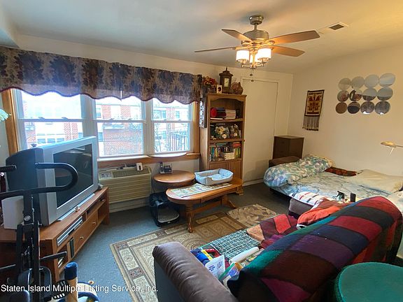 4th image of 49 Francine Ct #B