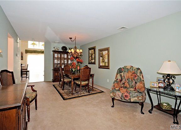 3rd image of 7 Northwood Blvd