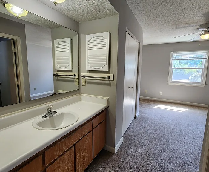 2506 Avent Ferry Rd #203 — Photo 3