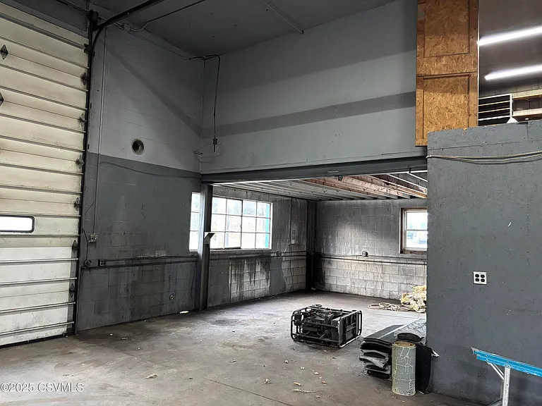 1350 Broadway Rd — Photo 9