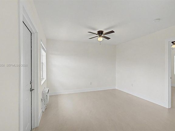 5th image of 1021 SW 3rd St #6