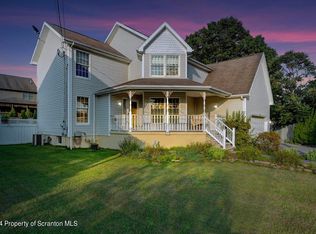 307 Sunset Dr, Dunmore, PA 18512