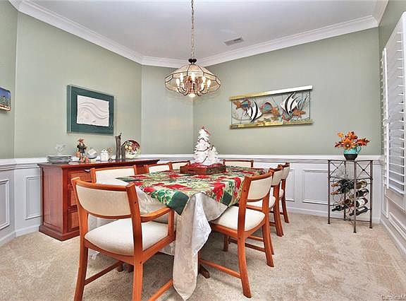 3rd image of 7576 Sedgebrook Dr W