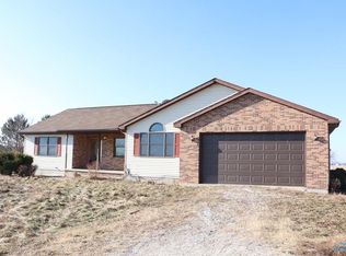 240 N Graytown Rd, Graytown, OH 43432