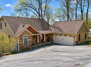 525 N Riverbend Rd, Leitchfield, KY 42754