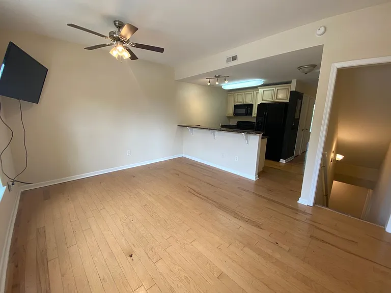 11 Maverick Dr — Photo 180