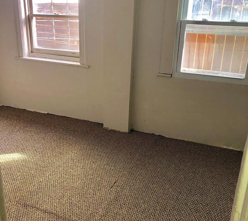 2nd image of 28 Myrtle Ave