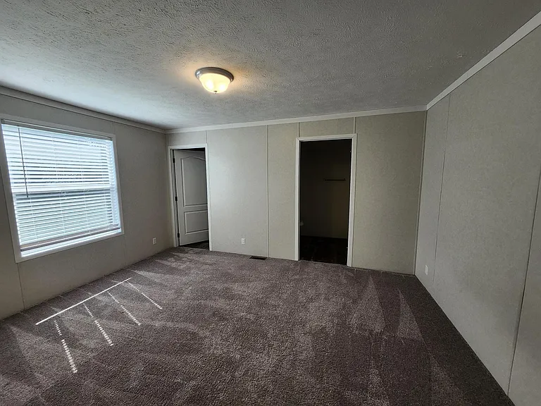 220 Maple Ave #220 — Photo 5