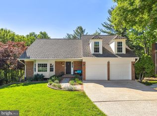 11965 Grey Squirrel Ln, Reston, VA 20194