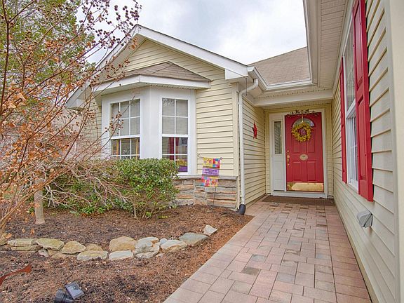 3rd image of 7 Wellington Ln