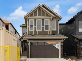 449 E Savanna Lndg NE, Calgary, AB T3J5T2