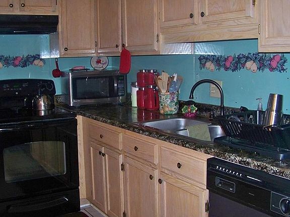 2nd image of 3724 Carriage Oaks Dr
