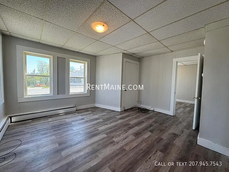 172 College Ave #1 — Photo 5