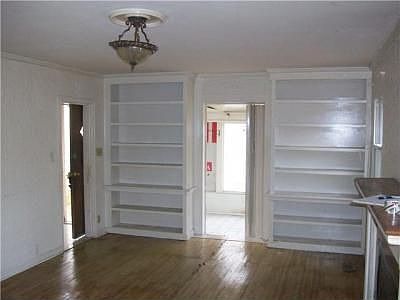 4th image of 215-217 Brehl Ave