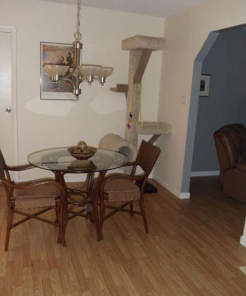 5th image of 435 Calamondin Ave NW
