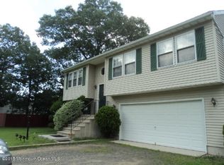 1816 Commonwealth Blvd, Toms River, NJ 08757
