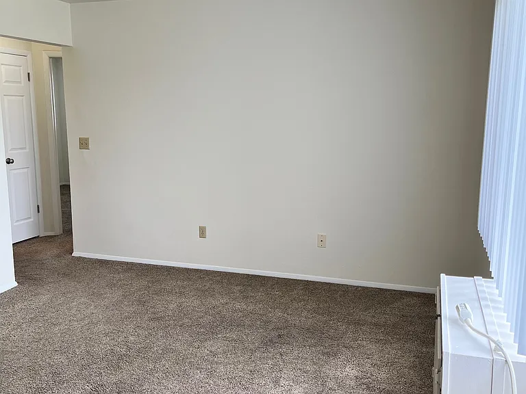 650 E Lincoln Ave — Photo 6
