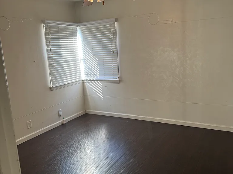 11827 Garfield Ave — Photo 15