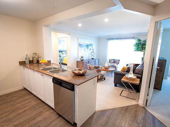 5th image of 750 Capulet Ln #406498