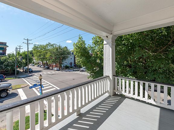 2nd image of 25 N Boulevard