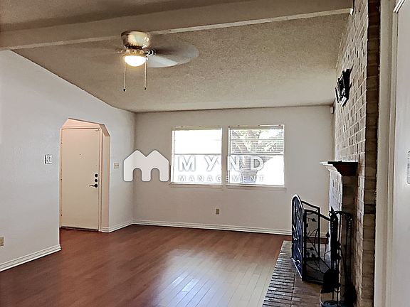 4th image of 5307 School Hill Cir