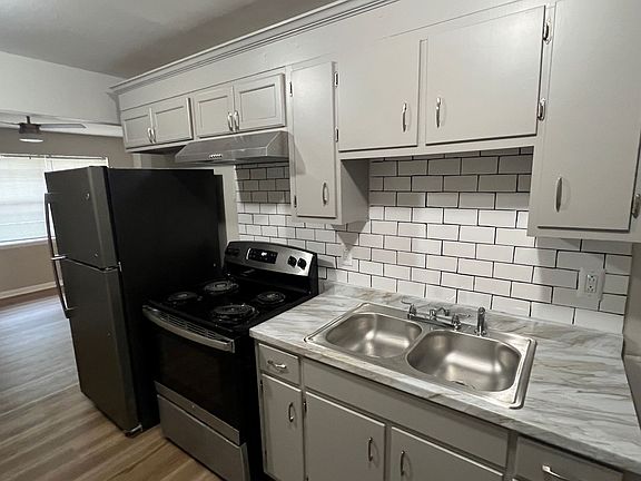 3rd image of 1802 14th Ct N #1804B