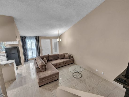 2460 Old Forge Ln APT 48, Las Vegas, NV 89121