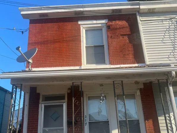 317 W Penn St, Carlisle, PA 17013
